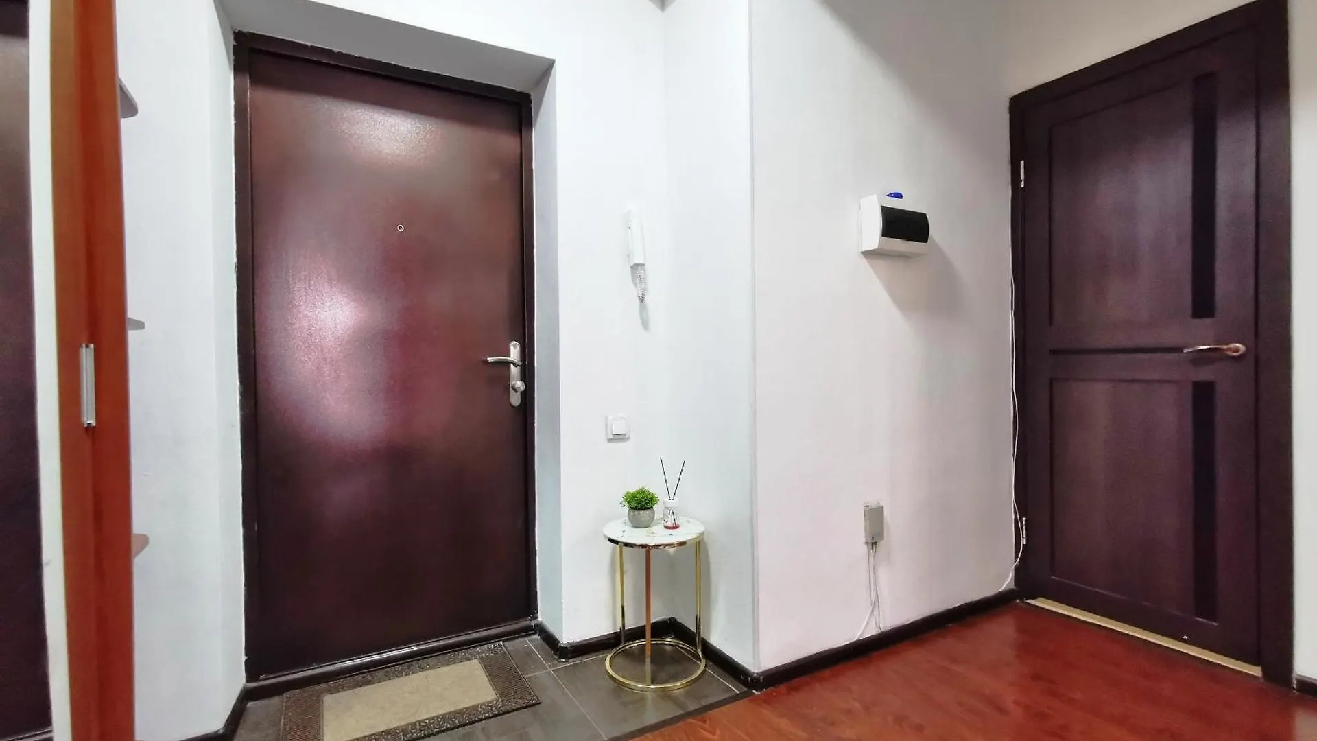 Apartament Dzhetysuskaya 4 Ałma Ata